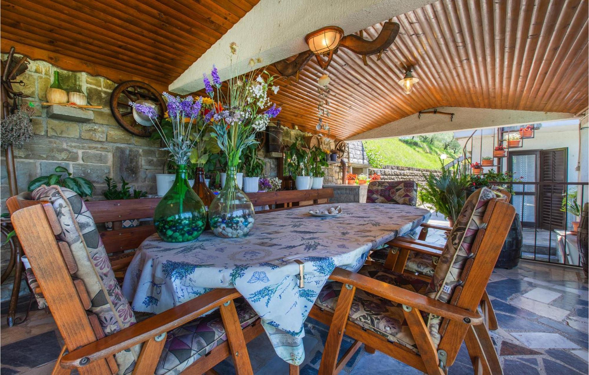 Amazing Apartment In Secovlje With Kitchen 외부 사진